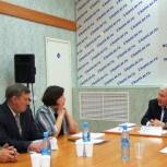 Депутат Госдумы Поневежский ответил на вопросы граждан в региональной приемной 