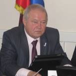 Сейчас в нашем регионе и городе много делается для поддержки приёмных семей, а также детей, находящихся под опекой - Александр Иванов