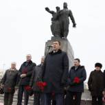 Куйвашев: Формирование Уральского добровольческого танкового корпуса стало человеческим и гражданским подвигом