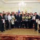 Президент РФ призвал чтить память павших советских солдат