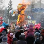 В Альметьевске прошли масленичные гуляния 