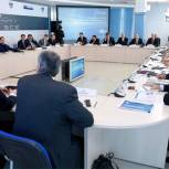 Медведев призвал ограничить эксплуатацию старого транспорта