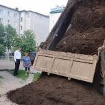 Акция «Цветы в каждый двор» проходит теперь и в Семибратово