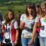 Дедовичские партийцы зажгли свечи памяти