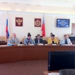 Молодогвардейцы задали вопросы представителям администрации Владимирской области