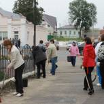 Любовь Рузманова приняла участие в экологическом субботнике