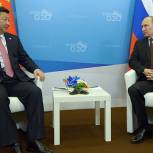 Путин заявляет о поступательном развитии отношений РФ и КНР