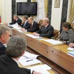 Россия поставляет оружие только легитимным властям – Путин