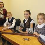 Диски Дмитрия Когана вручены бауманским гуслярам