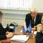 Министр строительства принял граждан