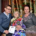 Сыктывдинские единороссы поздравили труженицу тыла с 90-летием