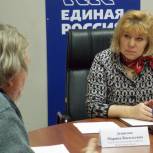 Вопросы коммунальной сферы и оказания социальной помощи рассмотрела депутат ЗСО Марина Денисова в ходе личного приема граждан 