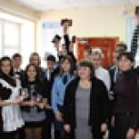 Юным валуйчанам торжественно вручили паспорта