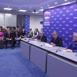 Неверов подвел итоги года и поставил задачи на 2014 год