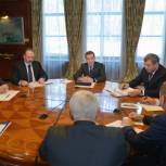 Медведев: Работу управляющих компаний будут лицензировать
