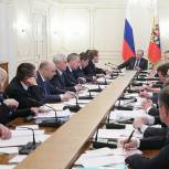 Медведев: Россия выполнит обязательства перед Украиной