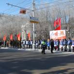 Волгоградцы образовали «живую цепь» в память о защитниках Сталинграда
