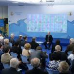 Путин встретился с членами общественного Олимпийского совета