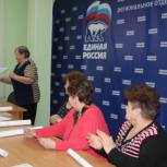 Выпускникам компьютерных курсов вручили сертификаты 