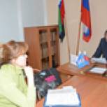 Николай Гущин ведет прием граждан