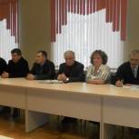 В Усть-Выми обновят и отремонтируют детские игровые площадки