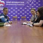 Кадровые резервисты помогают детям
