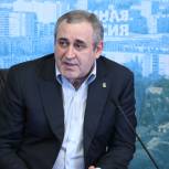 Неверов рассказал о программах партпроекта «Школьный спорт»