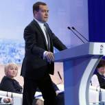 Медведев предлагает решение проблемы занятости на селе