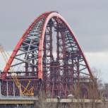В Новосибирске завершили надвижку арки третьего моста через Обь
