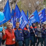 Саратовские партийцы вышли на первомайскую демонстрацию