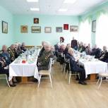 Руководители города Владимира поздравили ветеранов с Днём Победы