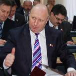 Басанский  вручил стипендию участнице региональной партийной программы «Одаренные дети».