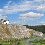 Артемовские партийцы приобщают к культуре