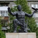 В Ревде начался сбор средств на реставрацию памятника