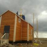 Освящение новгородской церкви в селе Русское Устье