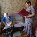 Красненские единороссы поздравили юбиляра