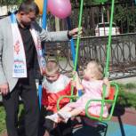 Партийцы подарили детям заботу и детскую площадку