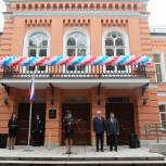 Вячеслав Макаров посетил новое здание судебных приставов в Невском районе 