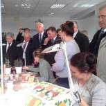 Парламентарии Приволжского федерального округа посетили фабрику "Городецкая роспись" 