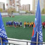 Команда школьников Индустриального района победила в городском чемпионате по мини-футболу