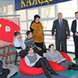 Олег Лебедев посетил Центр молодёжных инициатив в Строителе