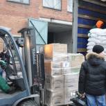 Свердловское отделение «Единой России» отправило гумпомощь в Луганск