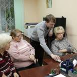 В Мотовилихе открылись компьютерные курсы для пенсионеров