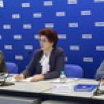 «Единая Россия» проведет мониторинг зарплат учителей