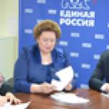 Новая форма возмездной опеки над детьми-сиротами требует тщательного изучения