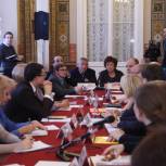 В Мариинском дворце обсудили актуальные вопросы ипотечного кредитования       