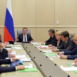 Социальная стабильность бюджета должна быть сохранена - Медведев