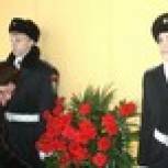 В районе Западное Дегунино открыта мемориальная доска в честь Льва Доватора