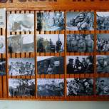 Верхнесалдинские молодогвардейцы оформили фотовыставку в школе