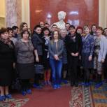 По приглашению Вячеслава Макарова врачи Невского района посетили Мариинский дворец